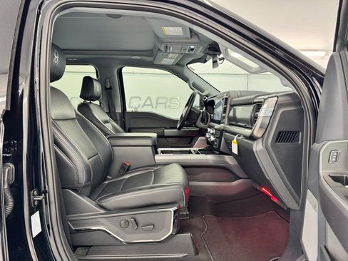 Used 2024 Ford F250 Lariat w/ Lariat Ultimate Package AWD/4WD image 19