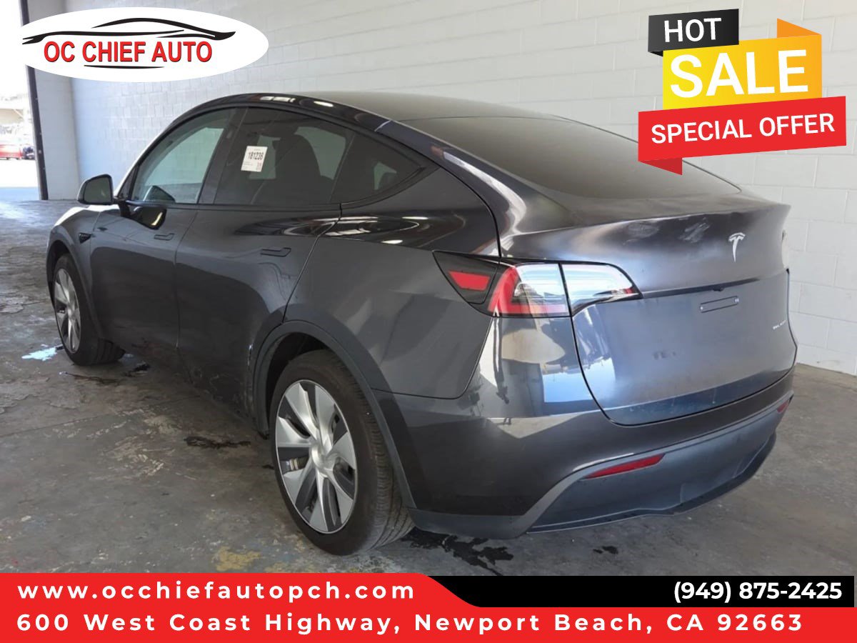 Used 2024 Tesla Model Y Long Range RWD image 1