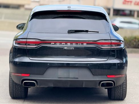 Used 2020 Porsche Macan image 3