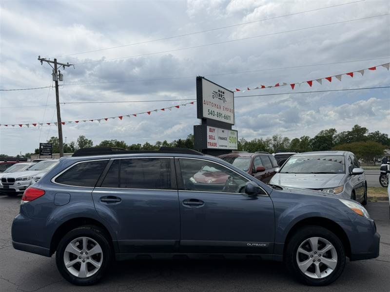 Used 2013 Subaru Outback 2.5i Premium w/ All-Weather Pkg AWD/4WD image 5