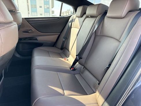 Certified 2023 Lexus ES 350 w/ Premium Package image 23