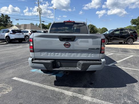 Certified 2024 Nissan Frontier PRO-4X w/ Pro Convenience Package AWD/4WD image 16