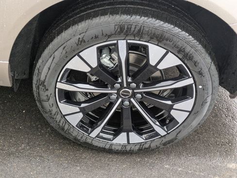 New 2026 Volvo XC60 B5 Plus w/ Protection Package Premier image 17