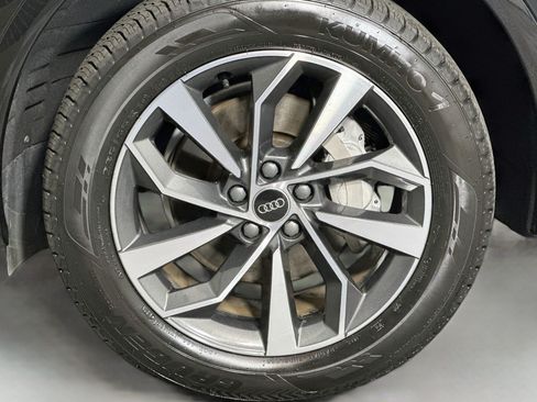 Used 2023 Audi Q5 2.0T Premium Plus w/ Premium Plus Package AWD/4WD image 11