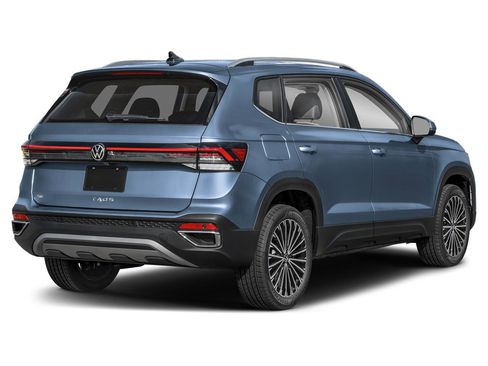 New 2026 Volkswagen Taos SE image 2