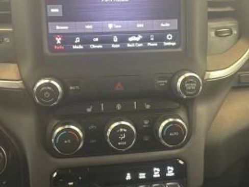 Used 2019 RAM 1500 Big Horn AWD/4WD image 16