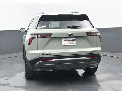 Used 2025 Chevrolet Equinox ACTIV w/ Safety and Technology Package image 19