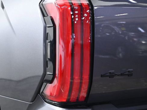 Used 2024 Toyota Tundra Platinum image 7