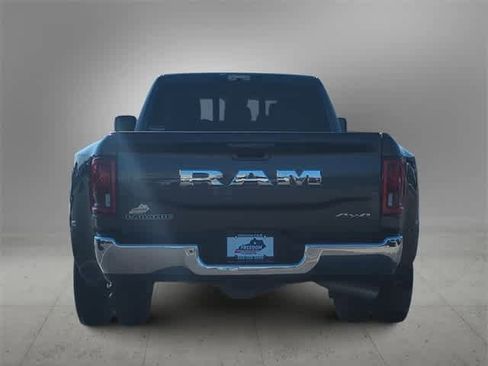 Used 2025 RAM 3500 Laramie w/ Max Tow Package image 7