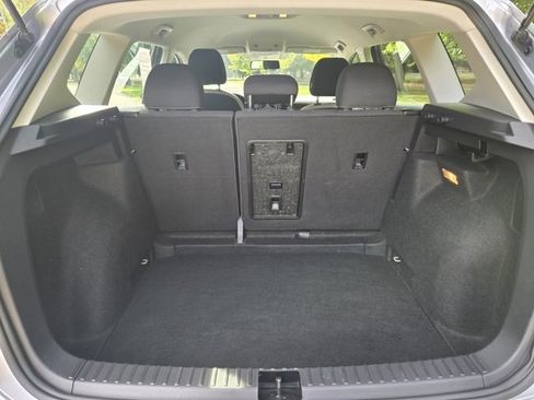 Used 2022 Volkswagen Taos S image 5