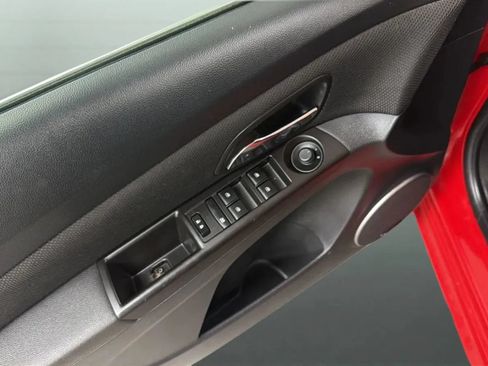 Used 2016 Chevrolet Cruze LT w/ Sun And Sound Package FWD image 17