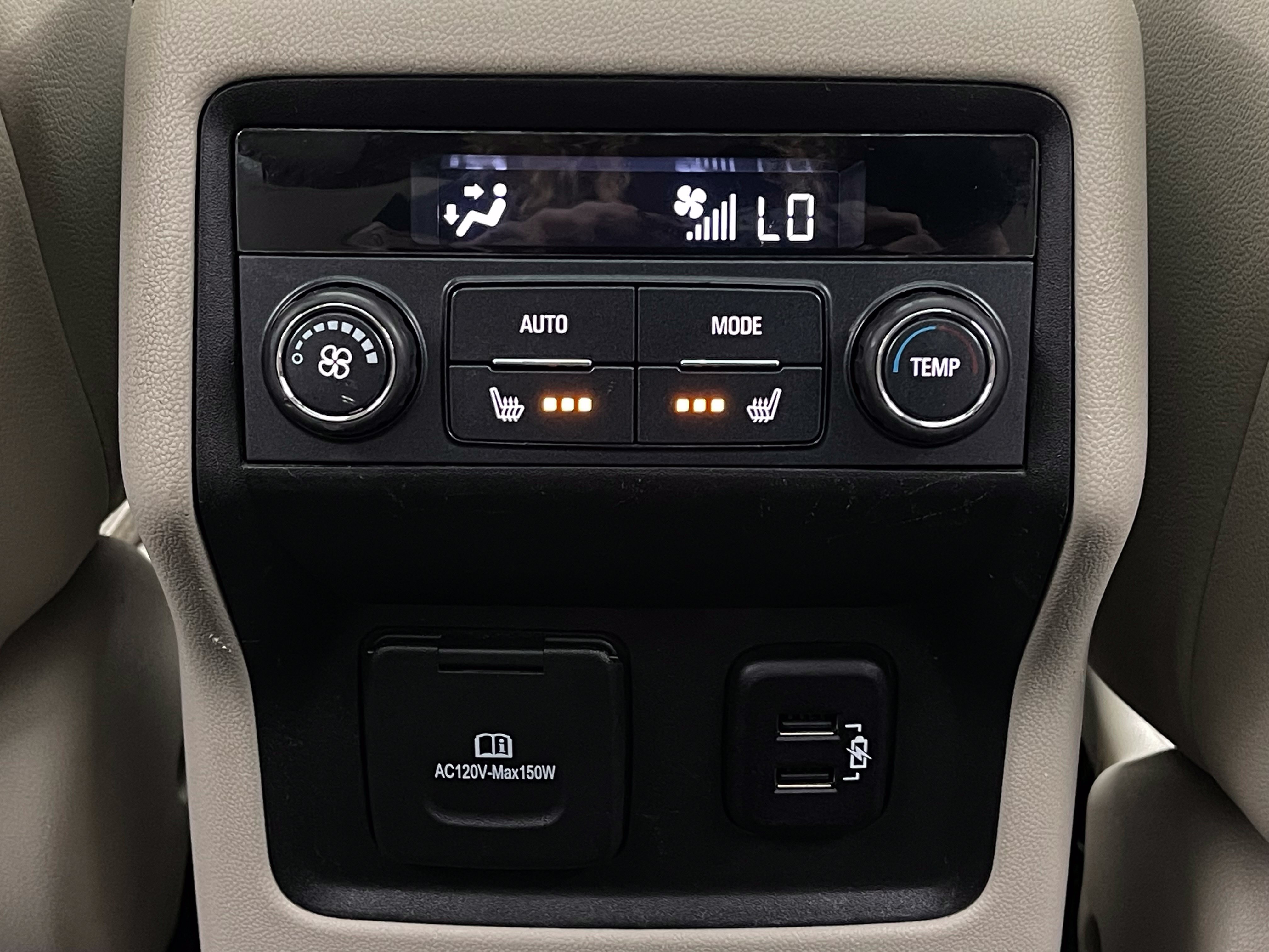 Used 2017 GMC Acadia Denali w/ Technology Package AWD/4WD image 7