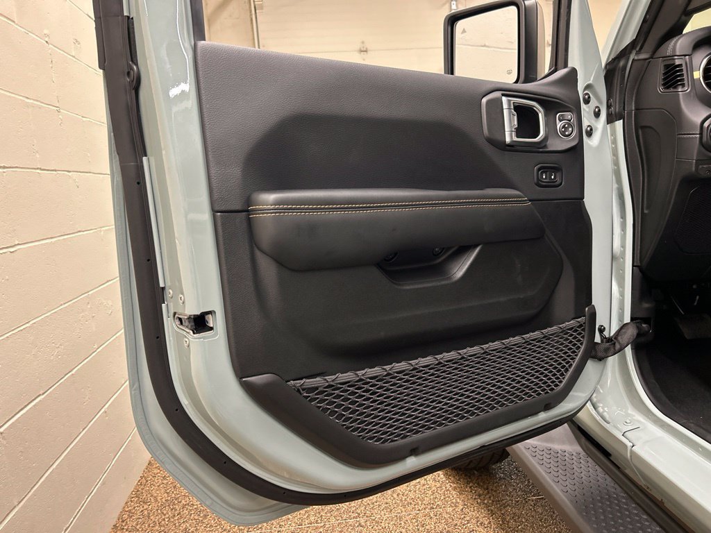 New 2027 Jeep Wrangler Unlimited Sahara AWD/4WD image 15