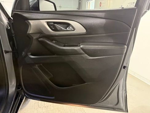 Used 2019 Chevrolet Traverse LT image 26