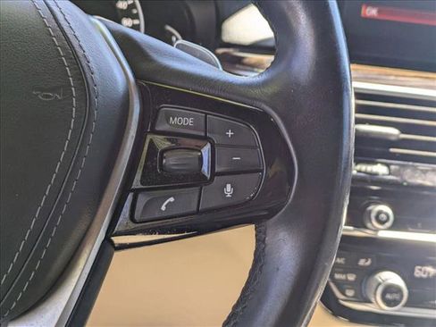 Used 2018 BMW 530e image 13