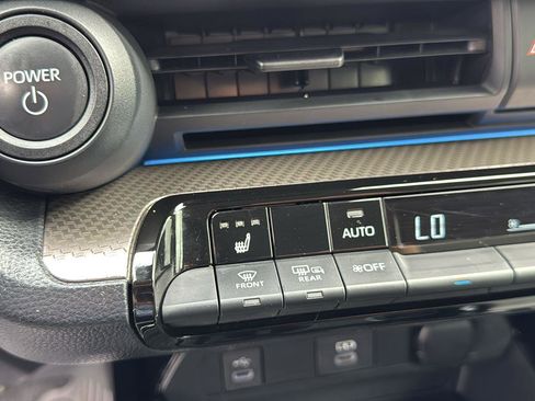 Certified 2024 Toyota Prius XLE image 20