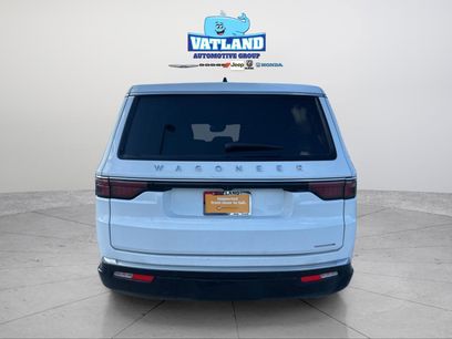 Certified 2024 Jeep Wagoneer L Series II w/ Flexible Seating Group