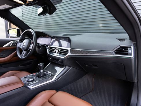 Used 2022 BMW M4 Coupe w/ Executive Package RWD image 29