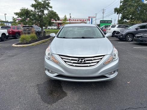 Used 2011 Hyundai Sonata SE FWD image 12