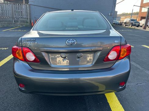 Used 2010 Toyota Corolla LE image 7