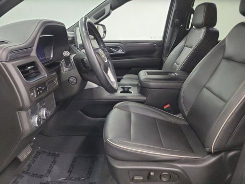 Used 2023 GMC Yukon XL SLT w/ SLT Luxury Package RWD image 21