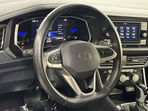 Used 2024 Volkswagen Jetta SE image 20