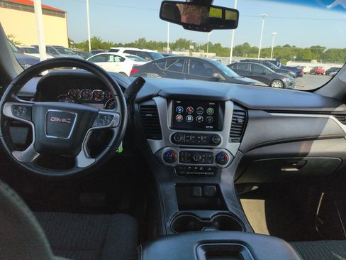 Used 2016 GMC Yukon SLE w/ Convenience Package AWD/4WD image 13