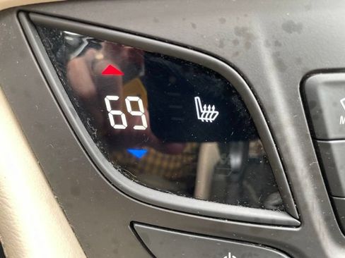 Used 2017 Buick Envision Essence FWD image 24