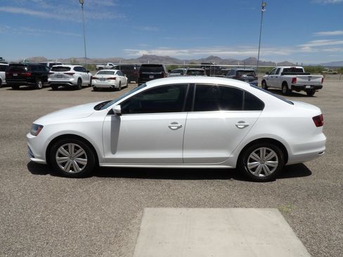 Used 2017 Volkswagen Jetta S FWD image 5