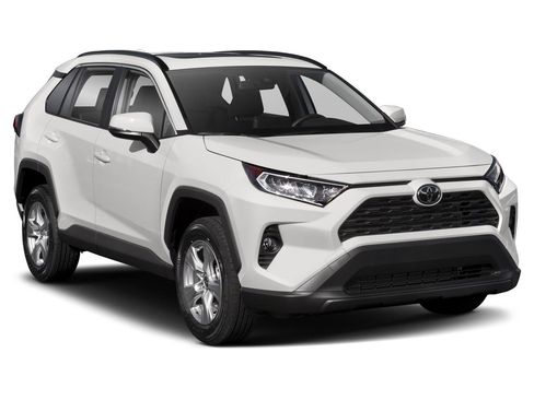 Used 2021 Toyota RAV4 XLE w/ Convenience Package AWD/4WD image 6