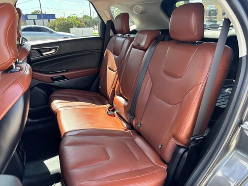 Used 2019 Ford Edge Titanium w/ Equipment Group 301A AWD/4WD image 56