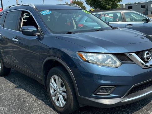 Used 2015 Nissan Rogue SV w/ SV Moonroof Package AWD/4WD image 3