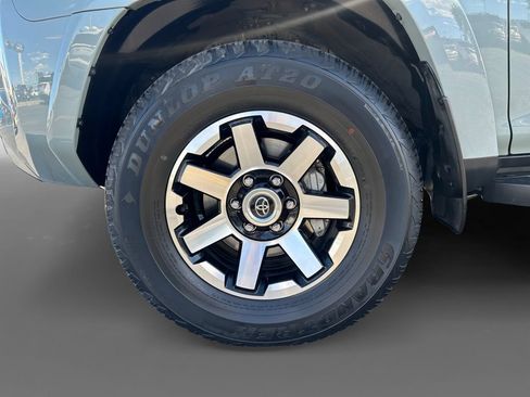 Used 2023 Toyota 4Runner TRD Off-Road Premium w/ Off Road Premium Plus Package AWD/4WD image 16