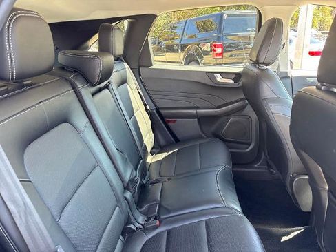 Certified 2022 Ford Escape Titanium image 29