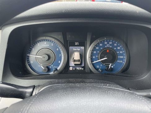 Used 2020 Toyota Sienna LE image 33