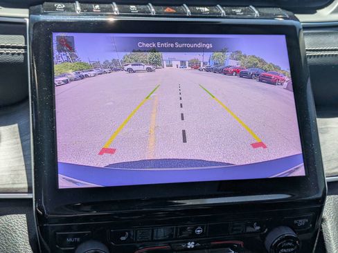Used 2021 Jeep Grand Cherokee L Limited RWD image 24