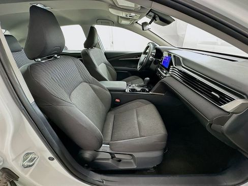 Certified 2025 Toyota Camry LE image 28