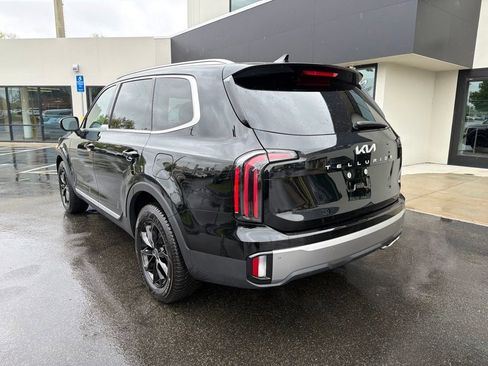 Used 2025 Kia Telluride EX AWD/4WD image 10