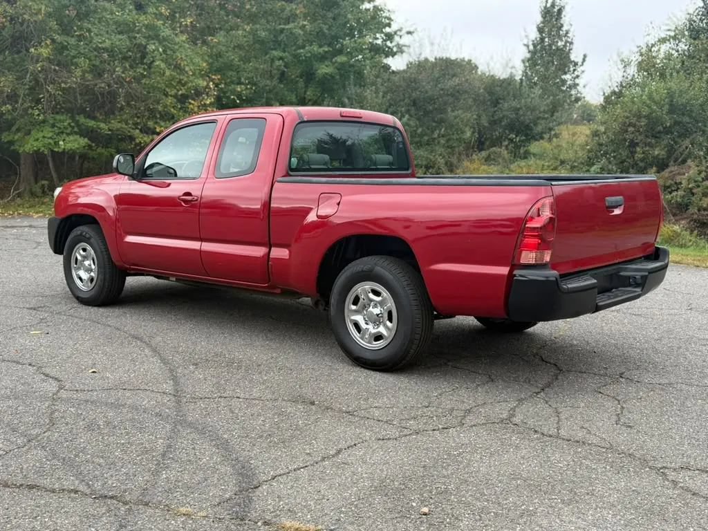 Used 2013 Toyota Tacoma 2WD Access Cab image 3