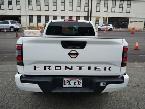 Used 2025 Nissan Frontier SV RWD image 24