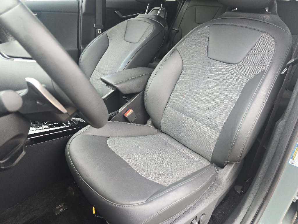 Used 2023 Kia Niro Wind w/ Wind Preserve Package FWD image 23