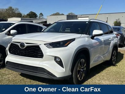 Used 2023 Toyota Highlander XLE