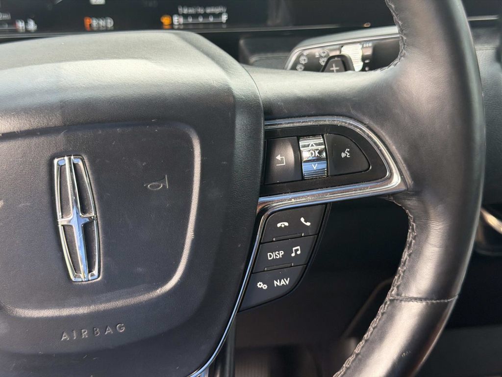 Certified 2021 Lincoln Navigator Reserve RWD image 25