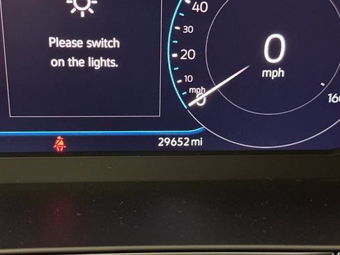 Used 2022 Volkswagen Taos SEL w/ Panoramic Sunroof Package image 23