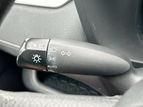 Used 2023 Toyota RAV4 XLE w/ Convenience Package FWD image 21