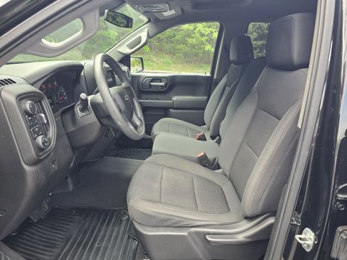 Used 2021 Chevrolet Silverado 1500 Custom Trail Boss w/ LPO, Dark Essentials Package AWD/4WD image 14