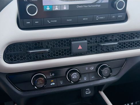 Certified 2023 Honda HR-V LX image 14