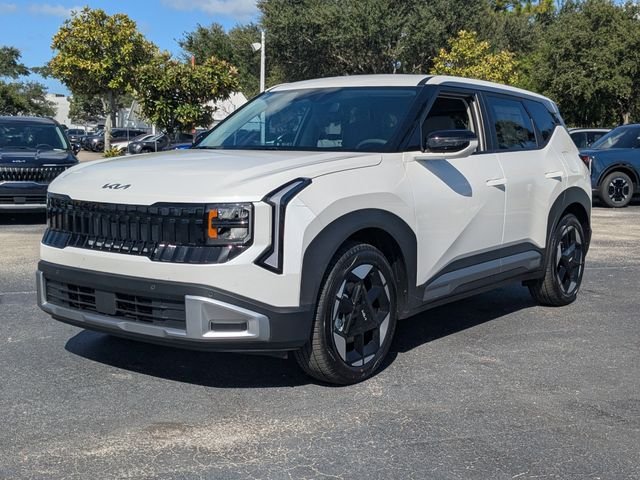 New 2027 Kia Seltos S FWD image 2