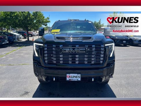 New 2026 GMC Sierra 2500 Denali Ultimate w/ LPO, Black Badging Package AWD/4WD image 11