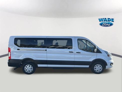 Used 2023 Ford Transit 350 XLT image 4